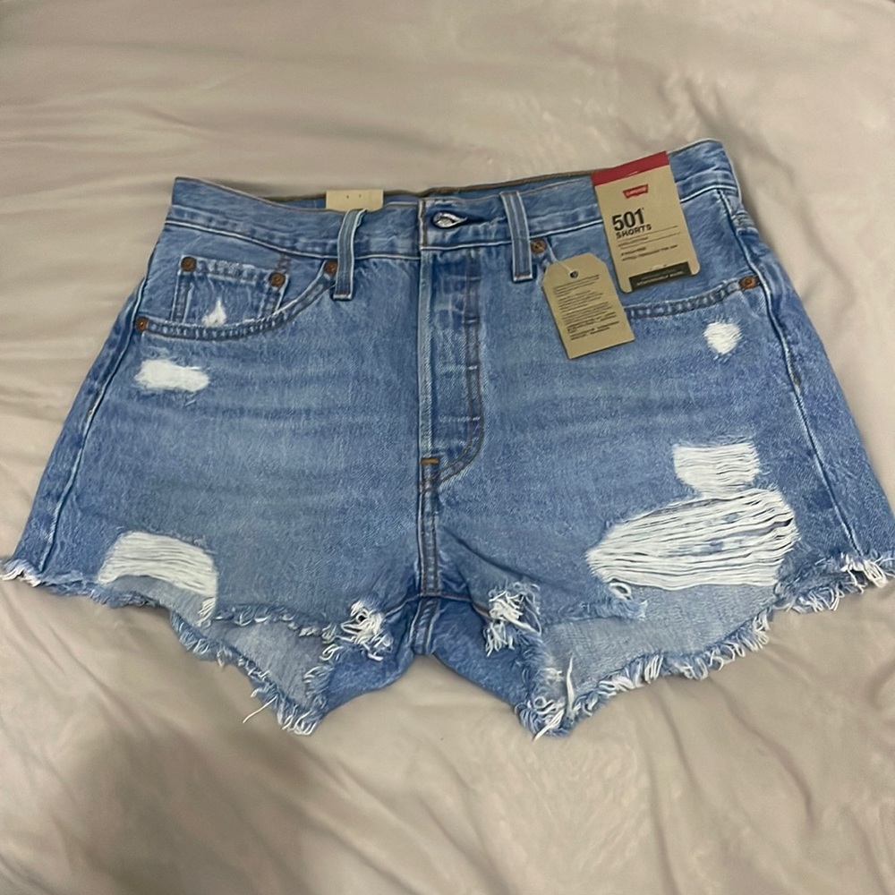 Women Levi’s 501 Distressed Denim Shorts